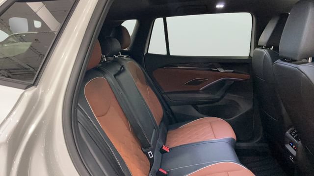New 2026 Volkswagen Tiguan SEL R-Line AWD/4WD image 13