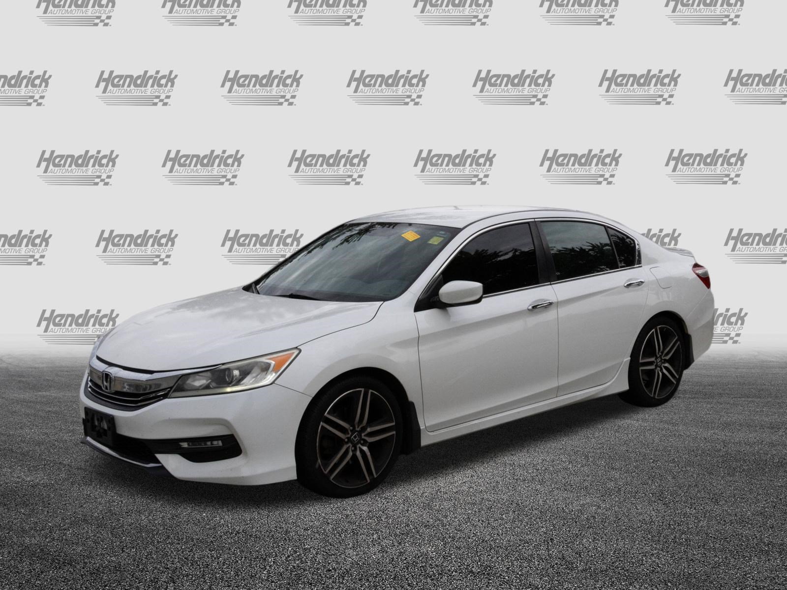 Used 2017 Honda Accord Sport image 5