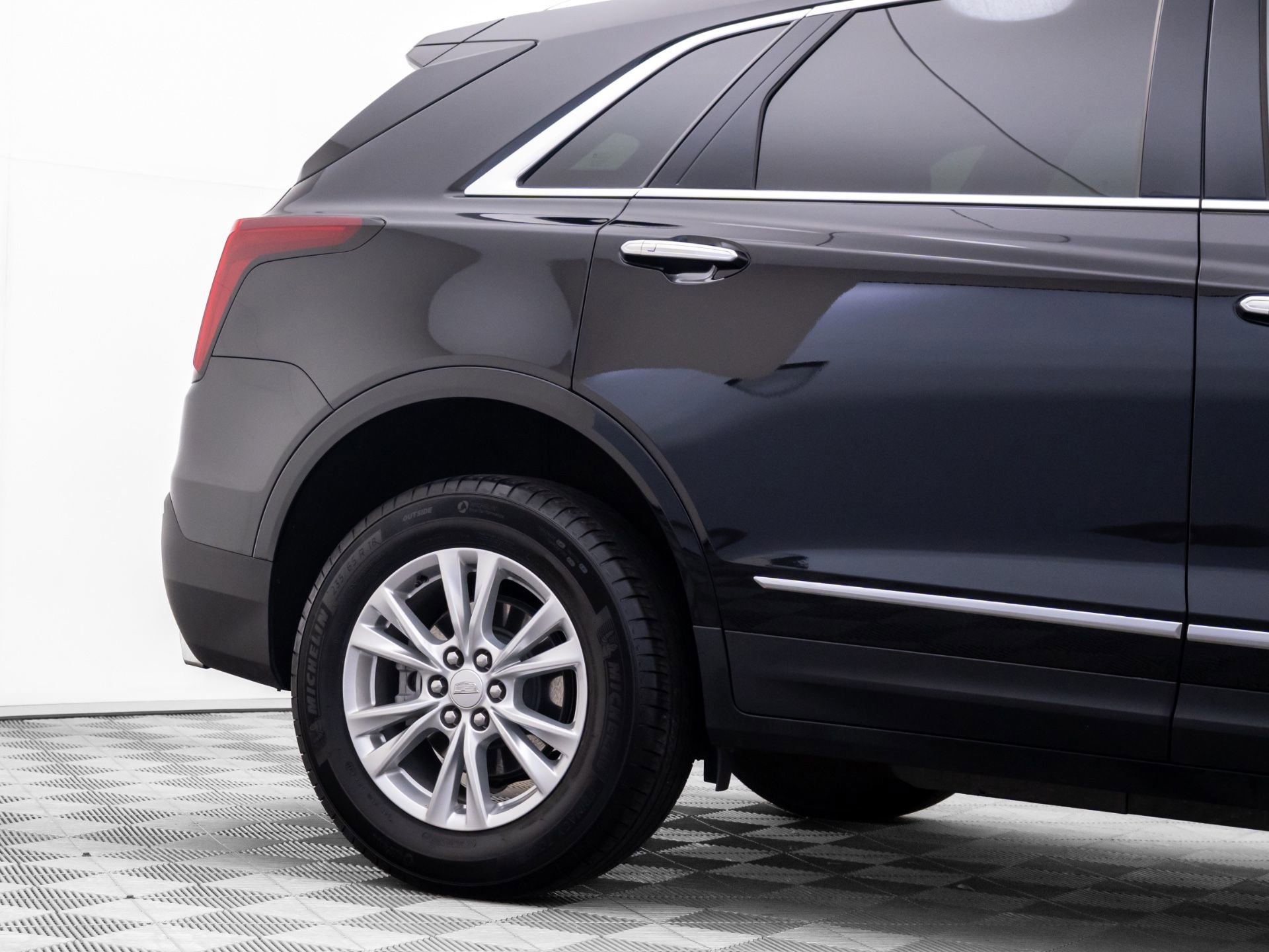 Certified 2023 Cadillac XT5 Luxury image 32