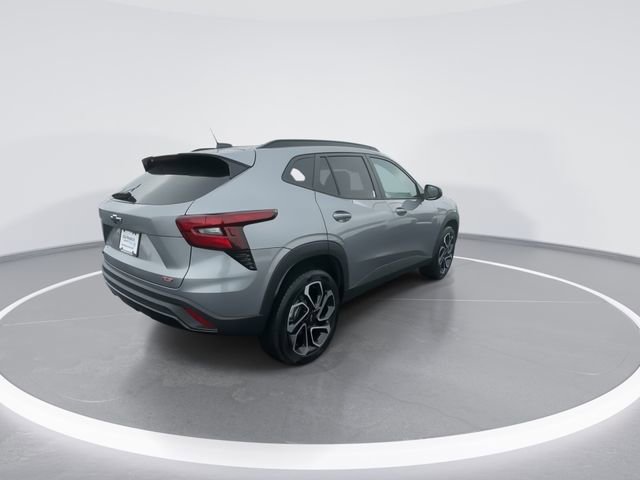 Used 2025 Chevrolet Trax RS w/ Sunroof Package image 8
