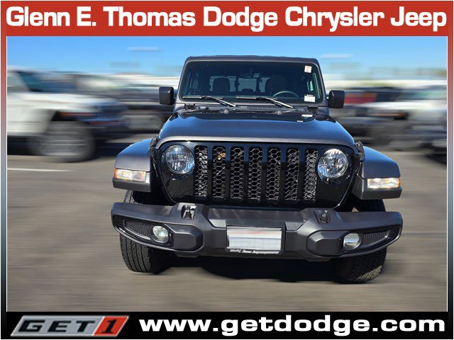 Certified 2023 Jeep Gladiator Willys image 2