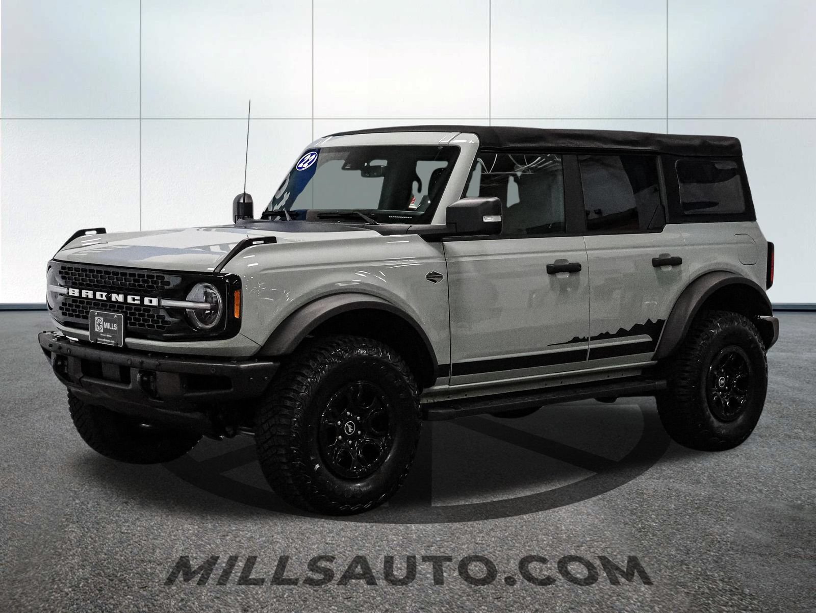 Certified 2022 Ford Bronco Wildtrak AWD/4WD image 2