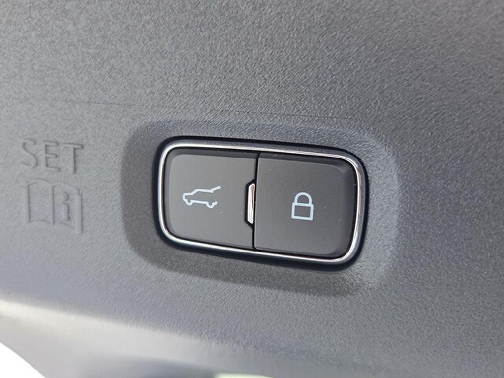 New 2027 Ford Expedition Active RWD image 15