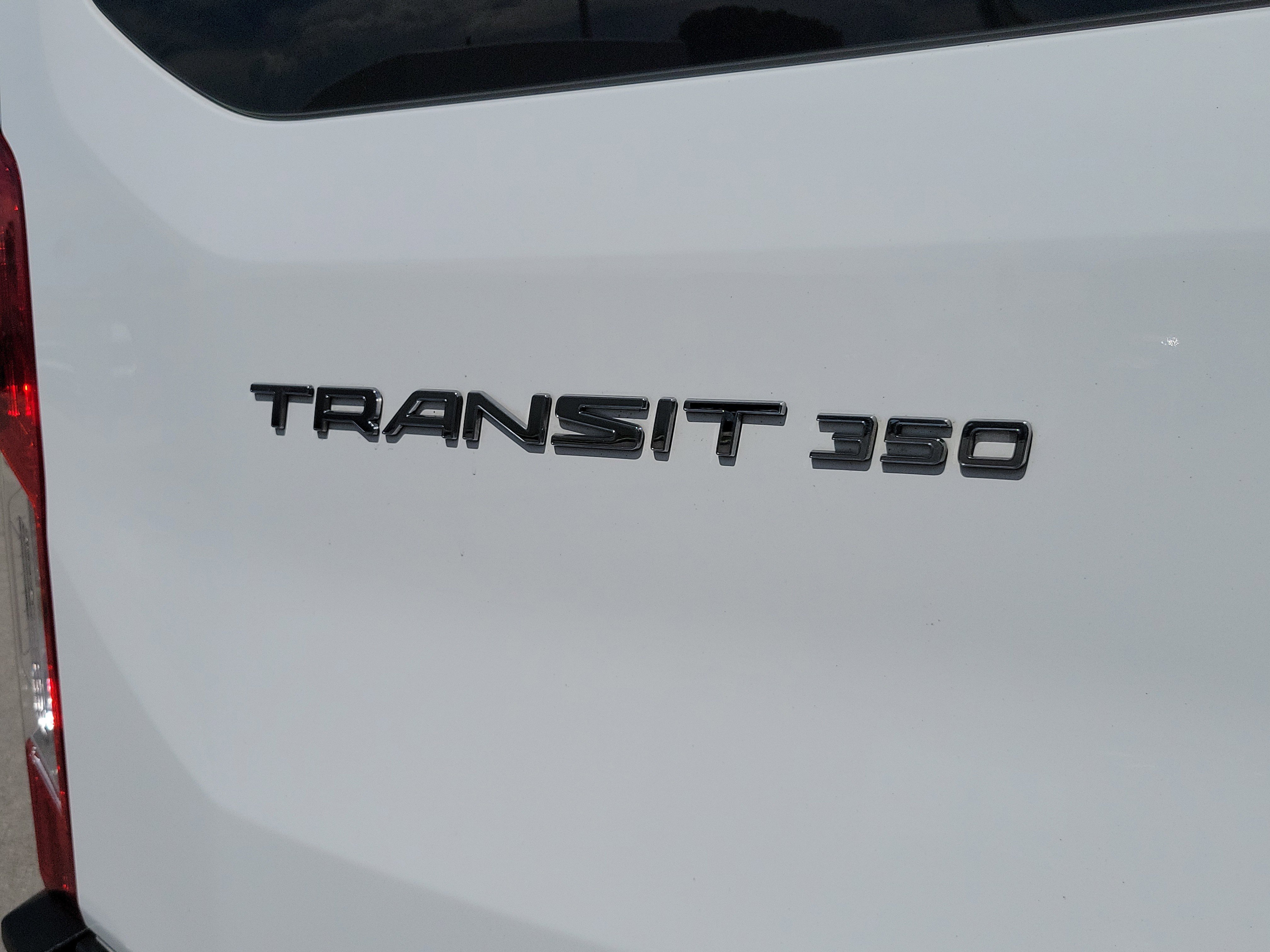 Used 2024 Ford Transit 350 XLT RWD image 31
