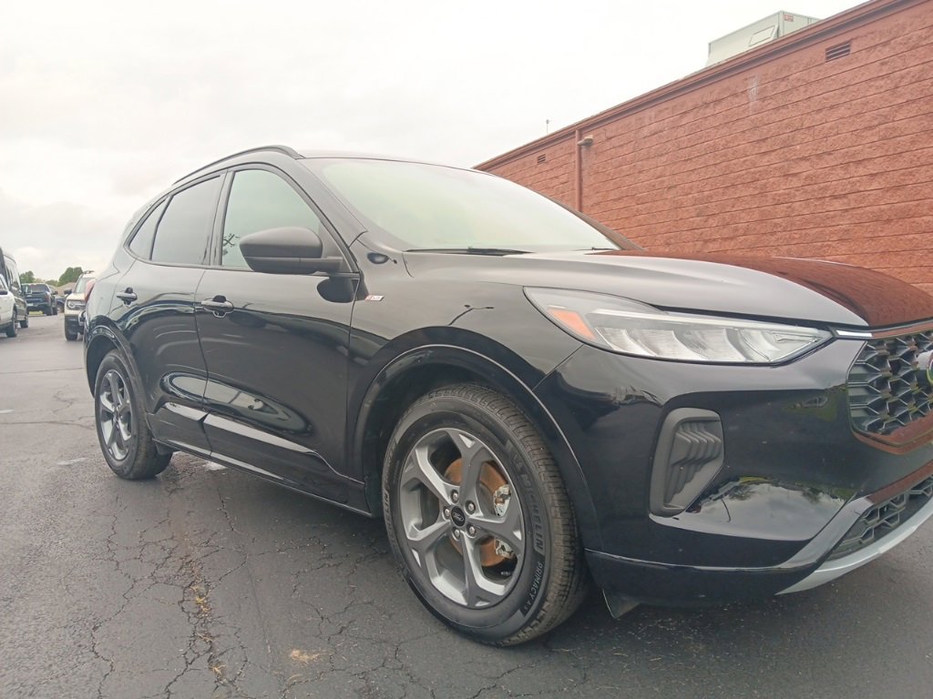Used 2024 Ford Escape ST-Line w/ Tech Pack #1