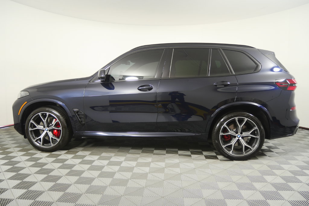 Certified 2025 BMW X5 xDrive40i w/ M Sport Package AWD/4WD image 7