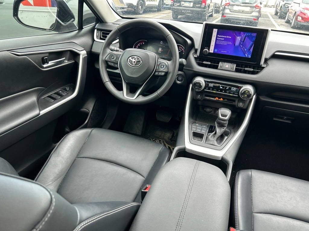 Used 2023 Toyota RAV4 XLE Premium AWD/4WD image 9