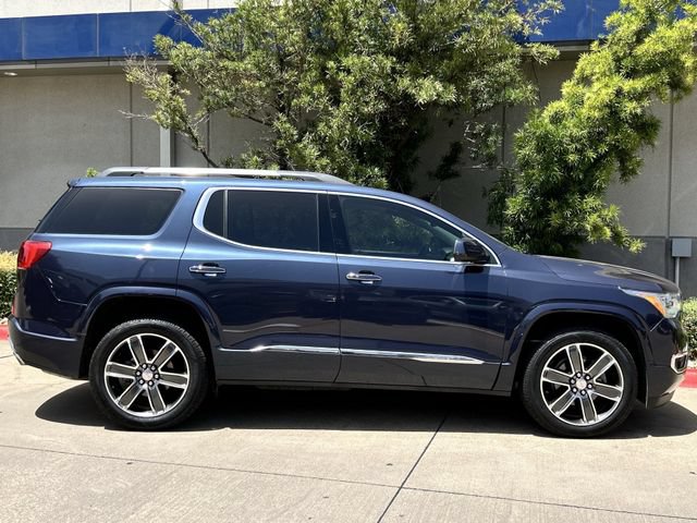 Used 2018 GMC Acadia Denali w/ Technology Package FWD image 3
