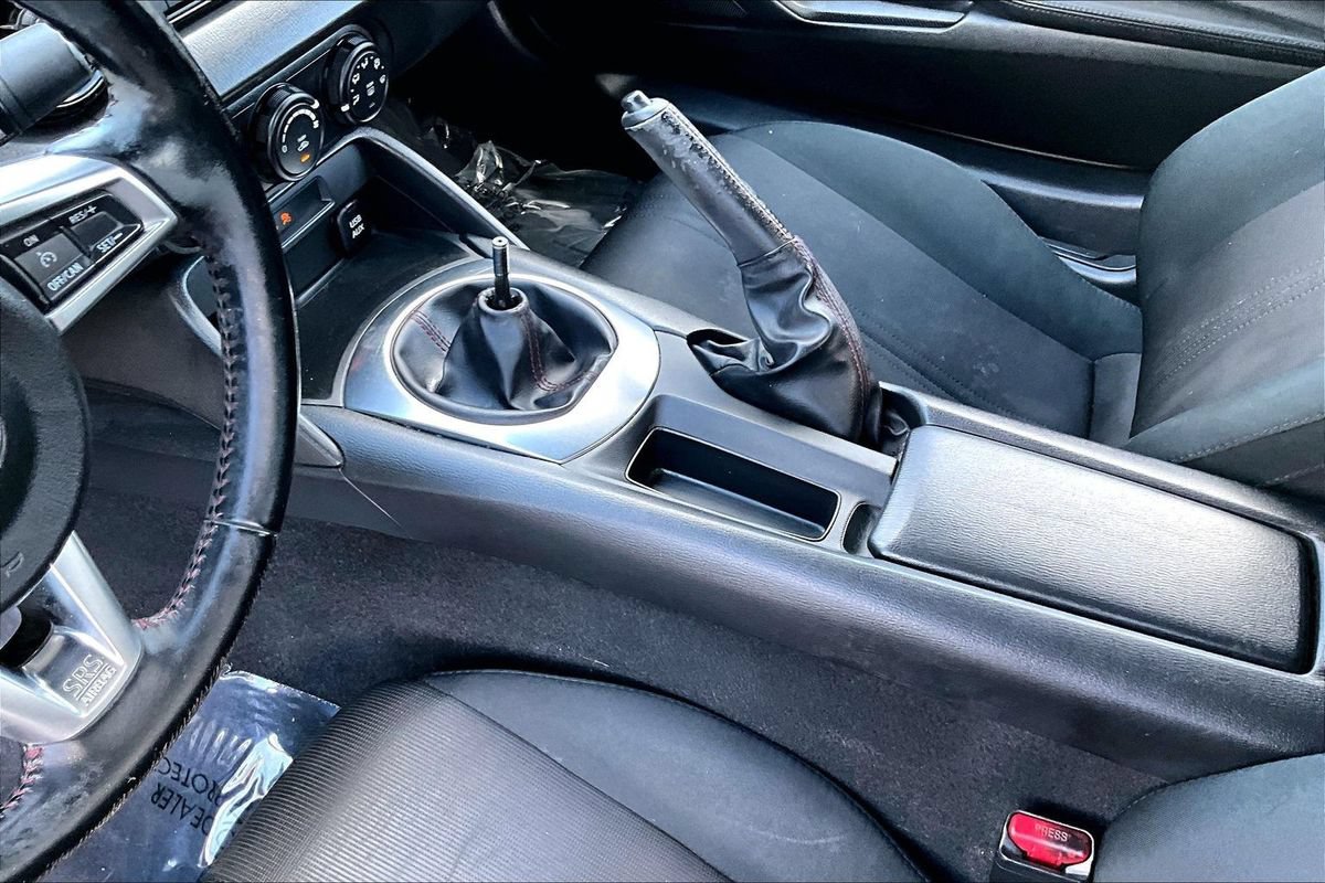 Used 2016 MAZDA MX-5 Miata Sport RWD image 21