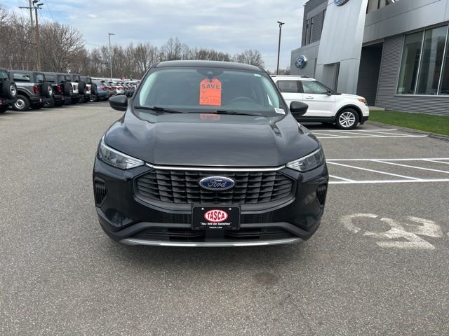 Used 2023 Ford Escape Active AWD/4WD image 2