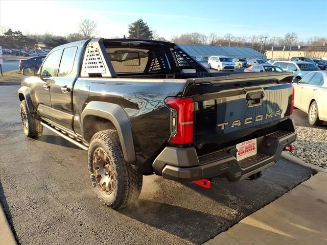 New 2026 Toyota Tacoma Trailhunter image 3