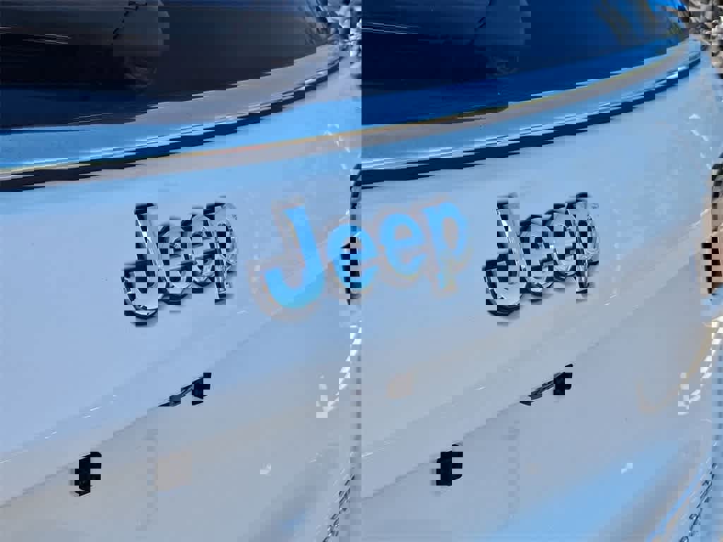 Used 2018 Jeep Compass Limited w/ Navigation Group image 28