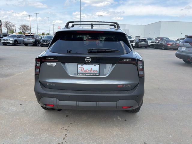 New 2026 Nissan Kicks SR w/ Cold Weather Package AWD/4WD image 5