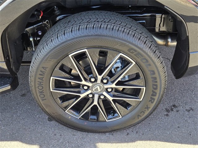 Used 2026 Lexus GX 550 w/ Accessory Package (2T) image 10