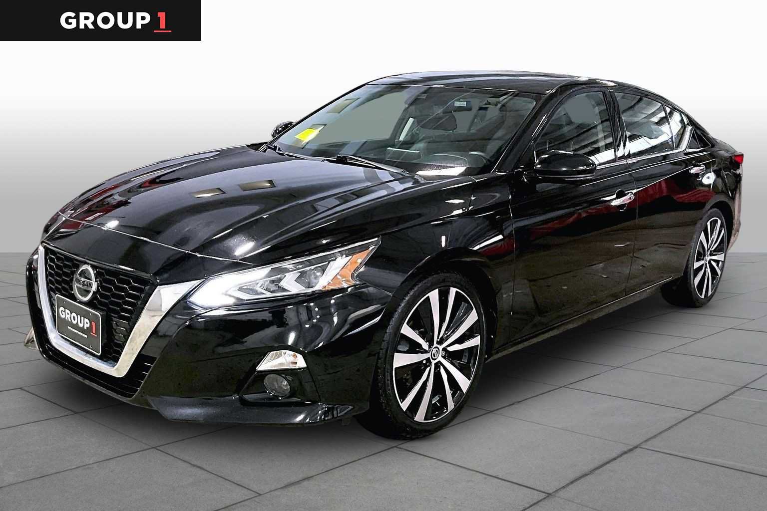 Used 2019 Nissan Altima 2.5 Platinum FWD image 1