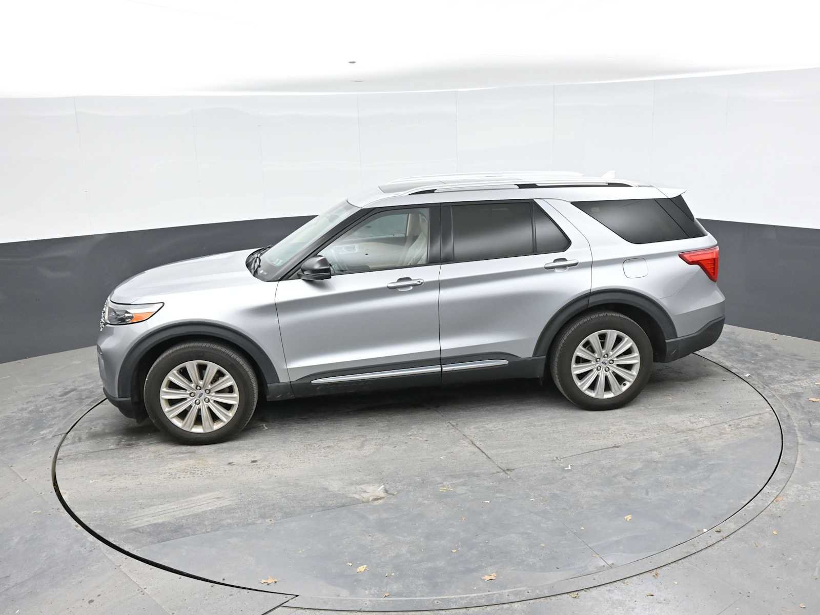 Used 2020 Ford Explorer Limited AWD/4WD image 14
