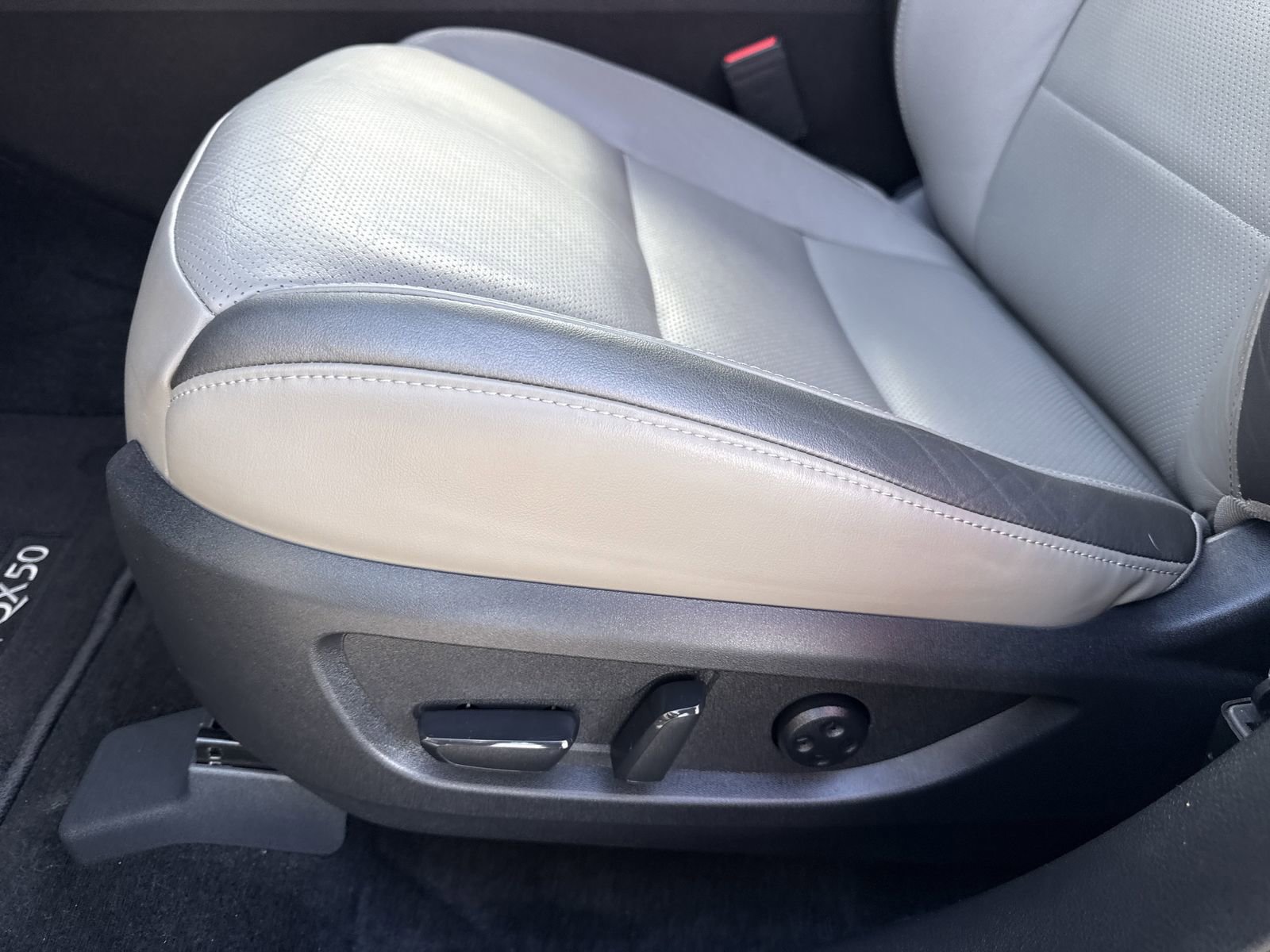 Used 2025 INFINITI QX50 Luxe image 19