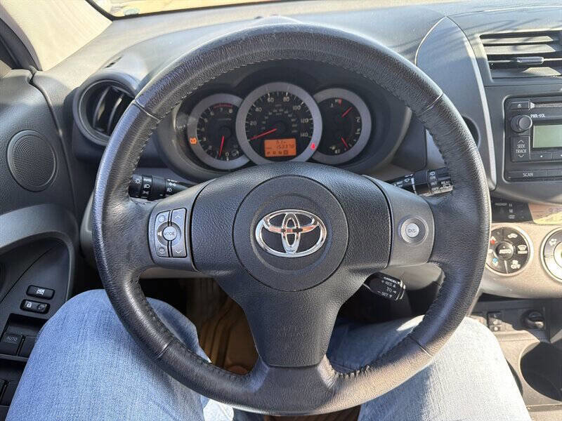 Used 2012 Toyota RAV4 Limited image 24