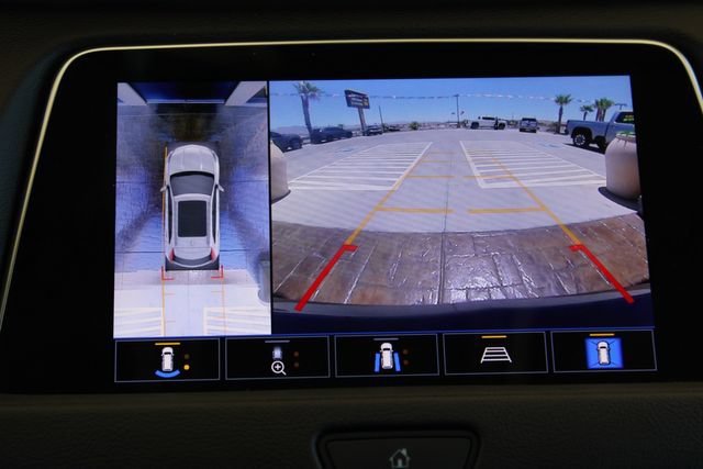 Used 2022 Cadillac XT4 Premium Luxury w/ Technology Package FWD image 17