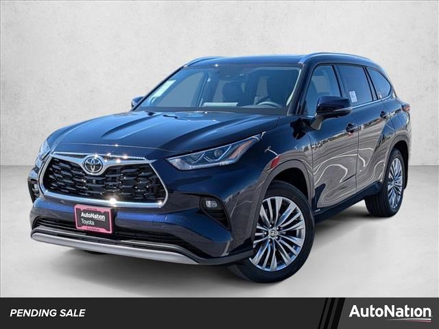 New 2026 Toyota Highlander Platinum image 1