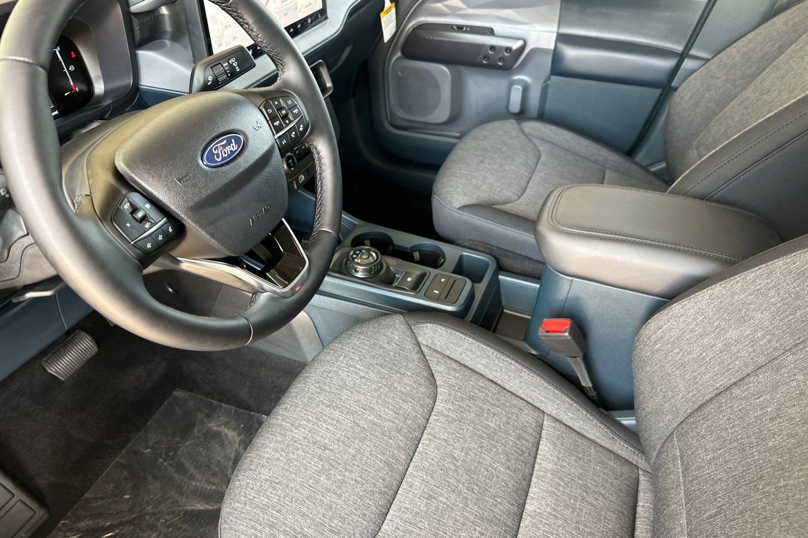 New 2025 Ford Maverick XLT w/ XLT Luxury Package image 10