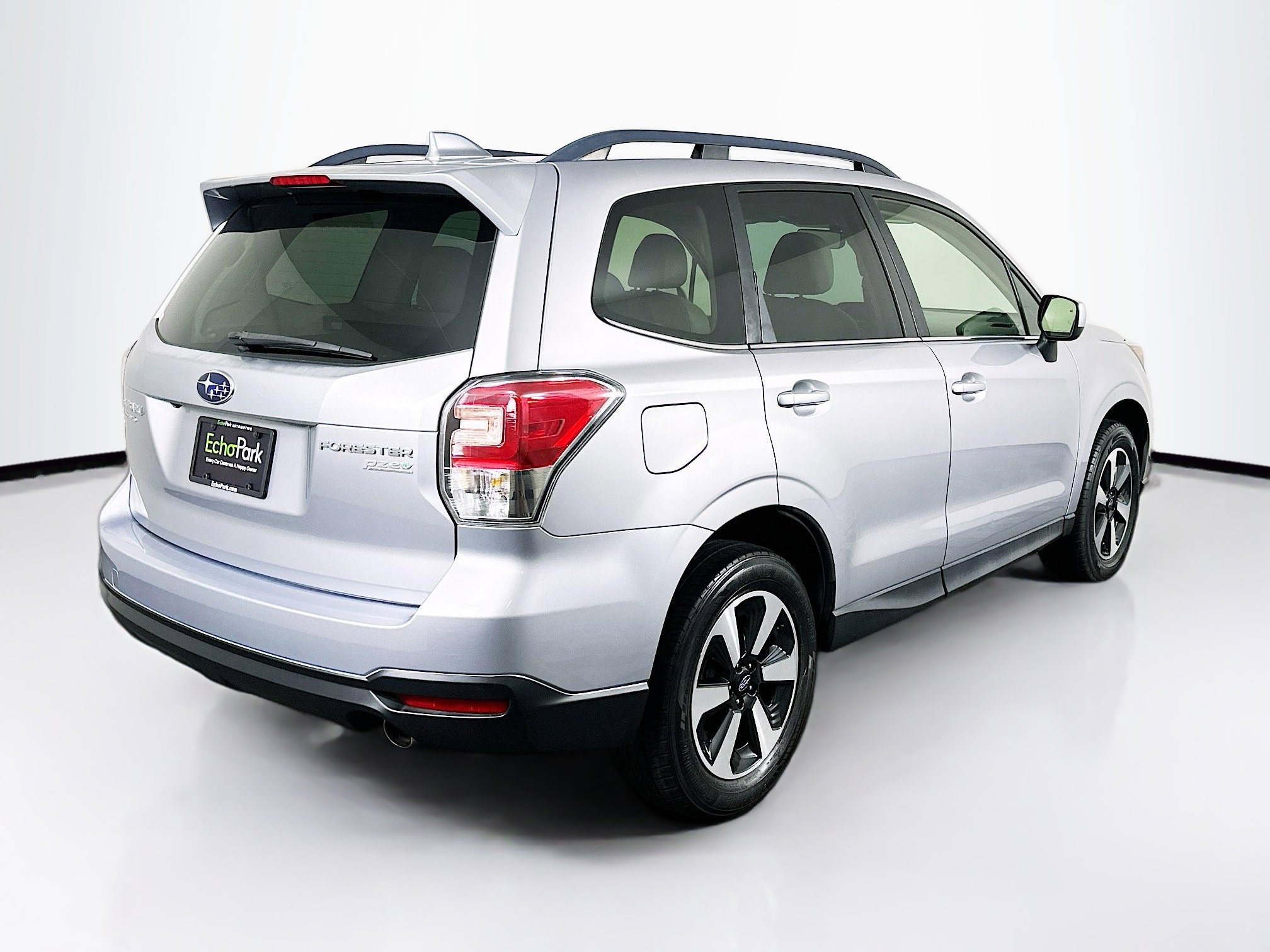 Used 2017 Subaru Forester 2.5i Limited image 9