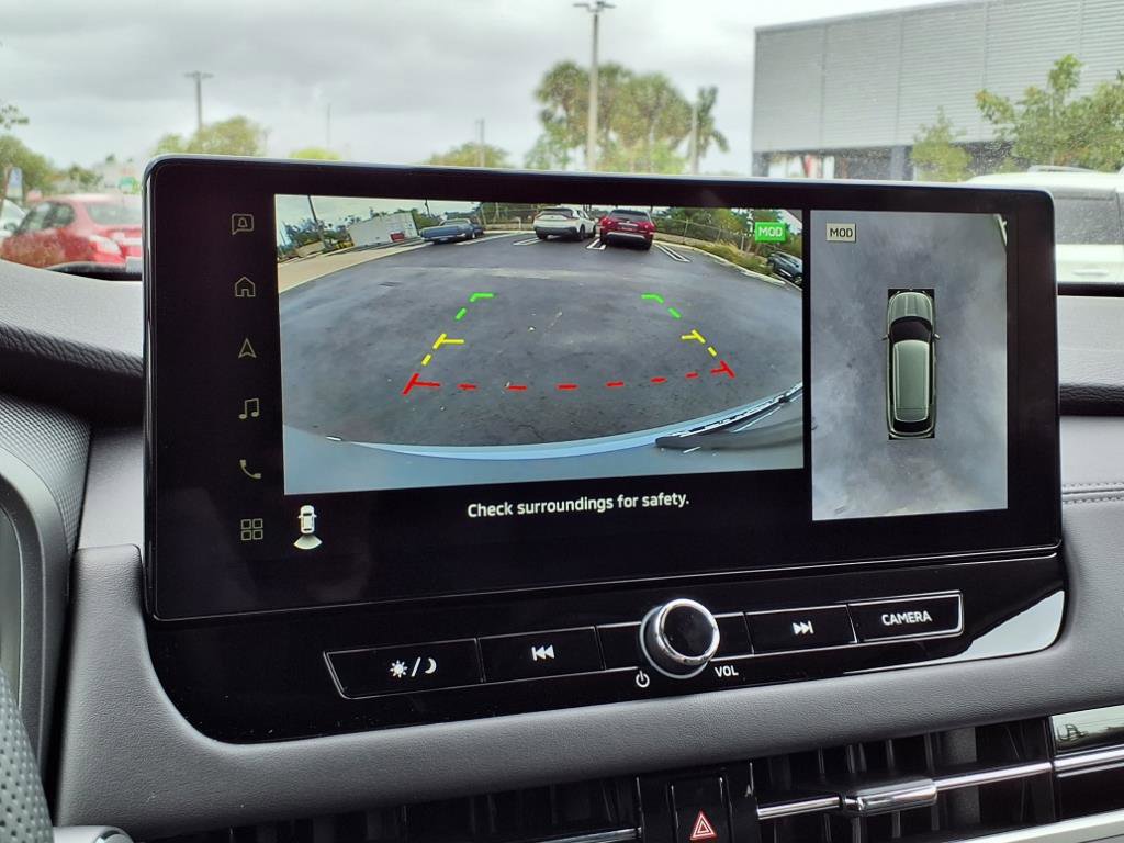 New 2025 Mitsubishi Outlander SE image 15