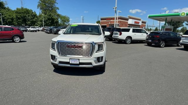 Used 2021 GMC Yukon XL Denali w/ Denali Ultimate Package AWD/4WD image 3