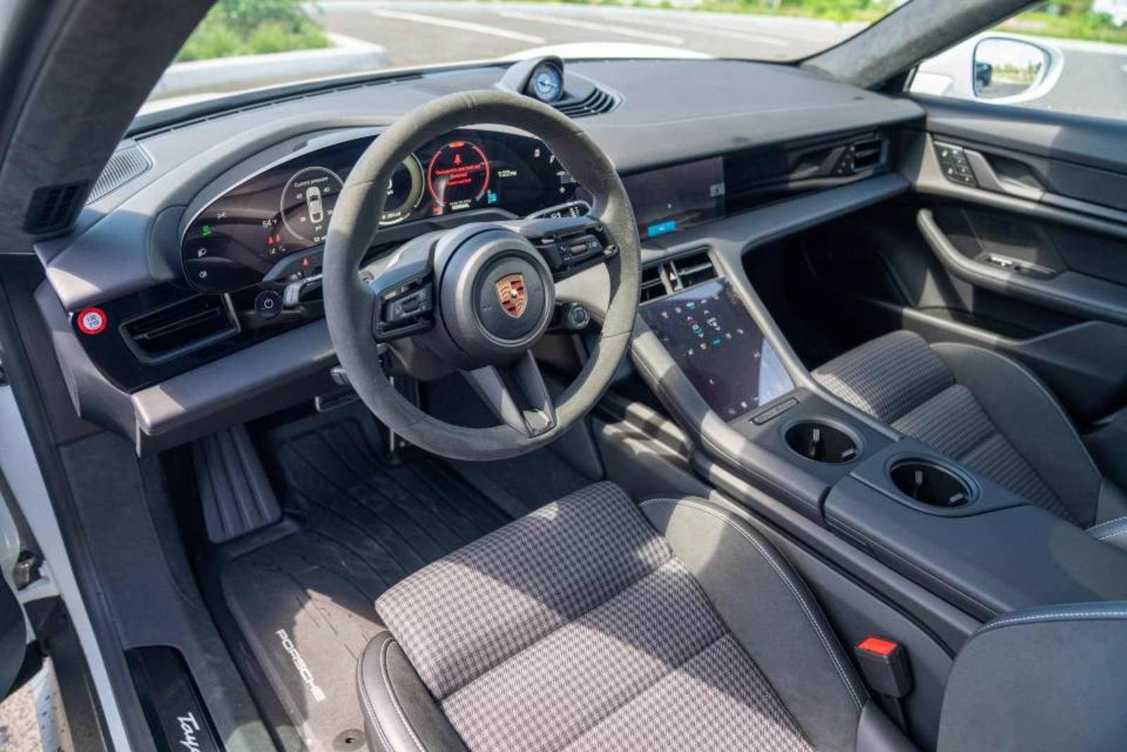 New 2026 Porsche Taycan 4S AWD/4WD image 4