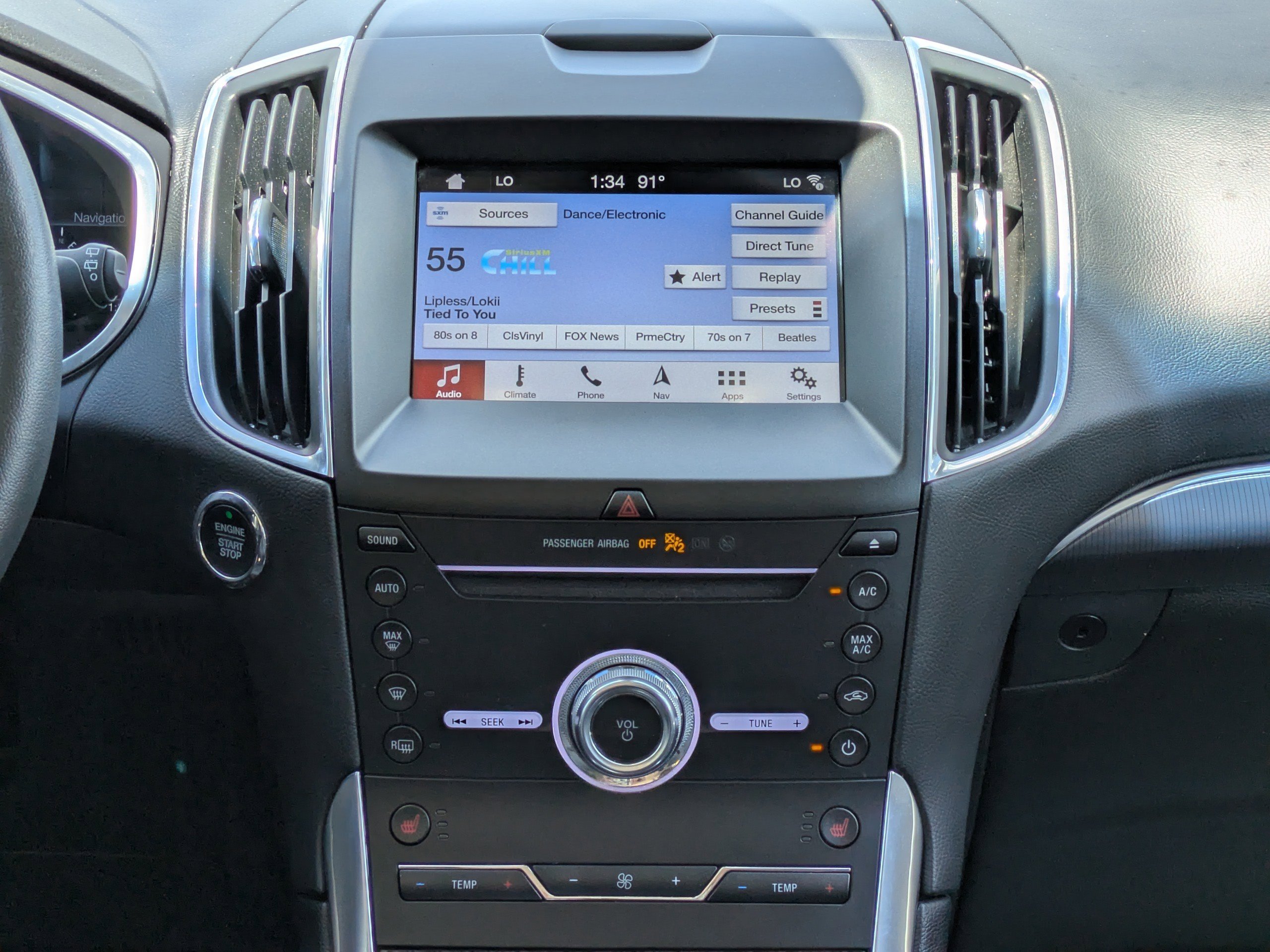 Used 2019 Ford Edge Titanium w/ Cold Weather Package AWD/4WD image 16