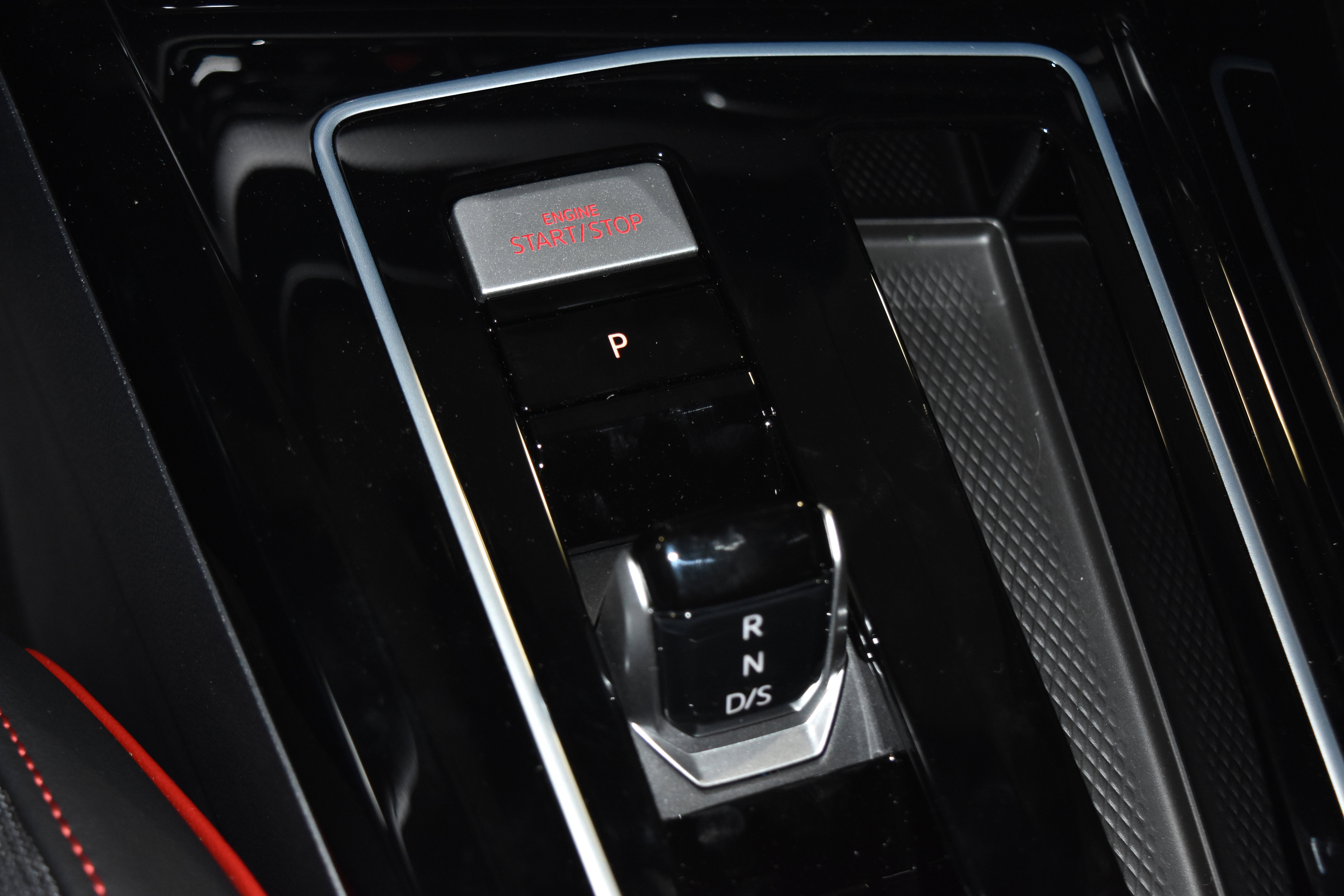 New 2025 Volkswagen GTI SE image 11