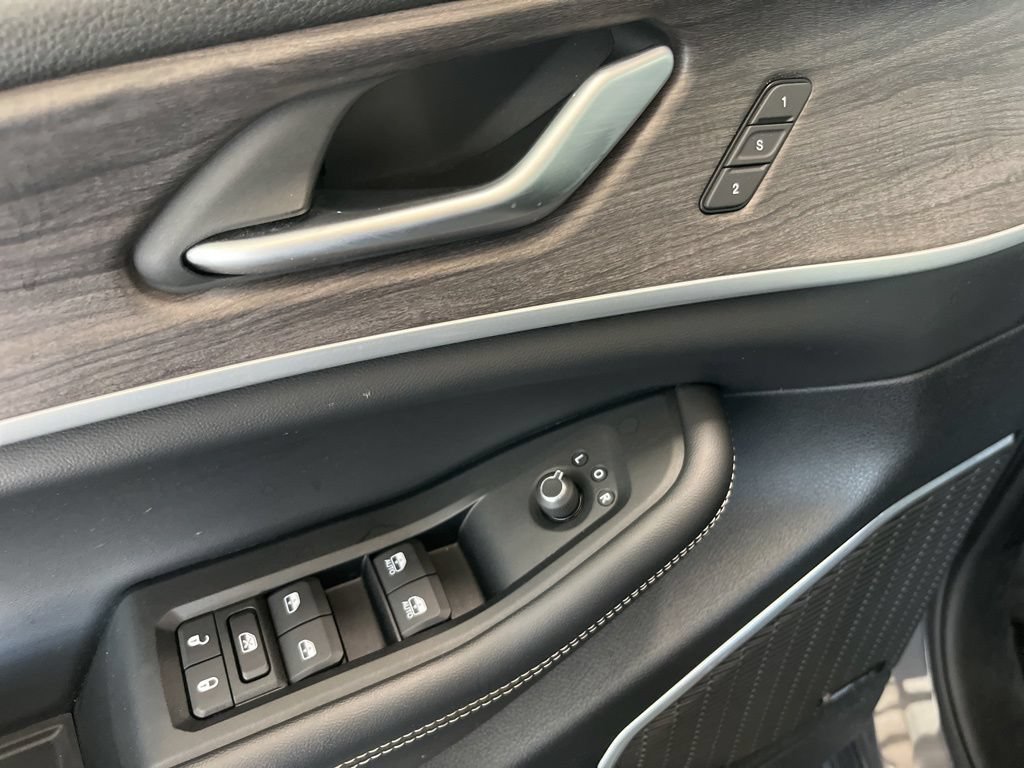 Used 2023 Jeep Grand Cherokee 4WD 4xe image 5