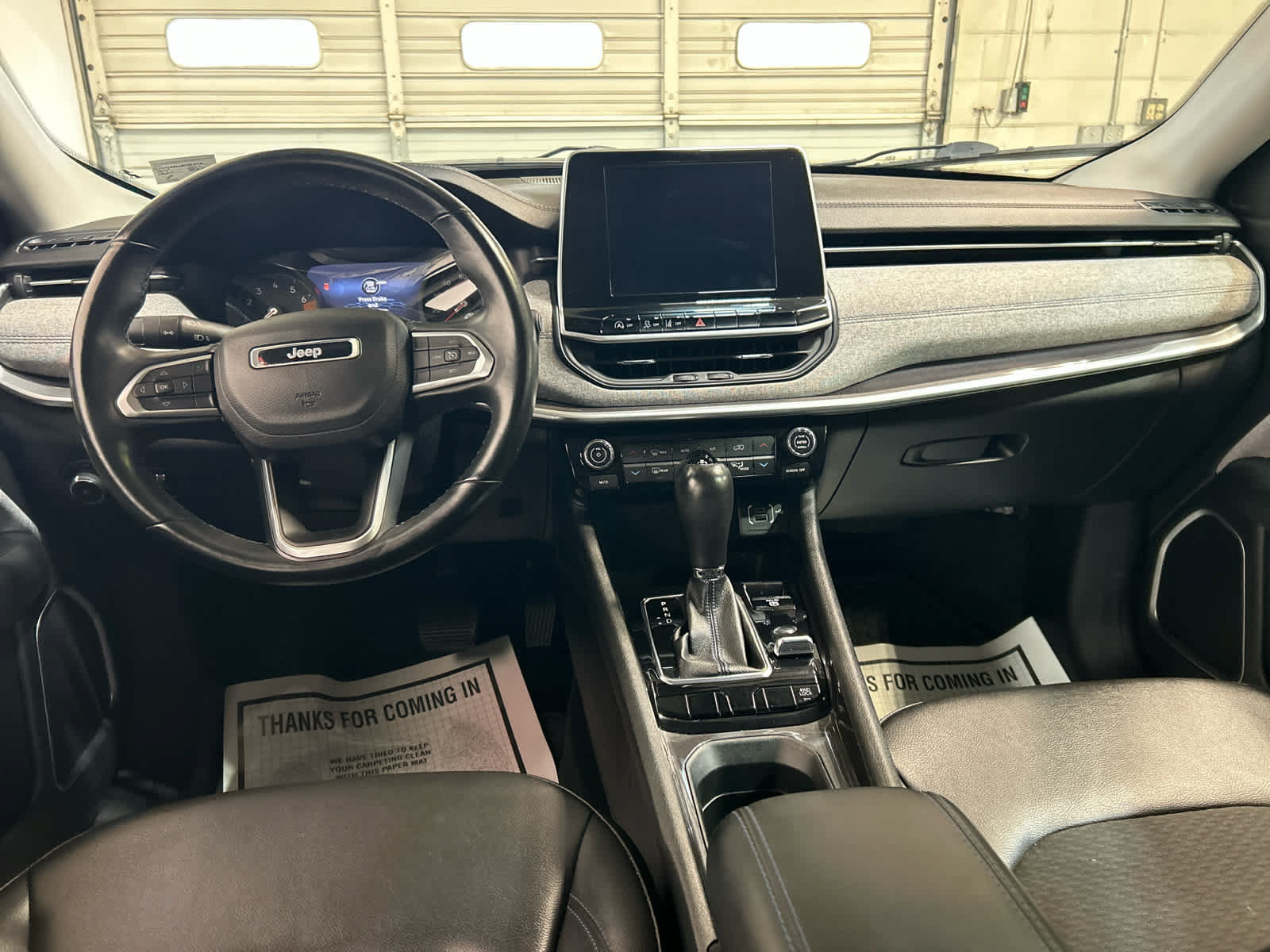 Used 2022 Jeep Compass Latitude w/ Convenience Group AWD/4WD image 4