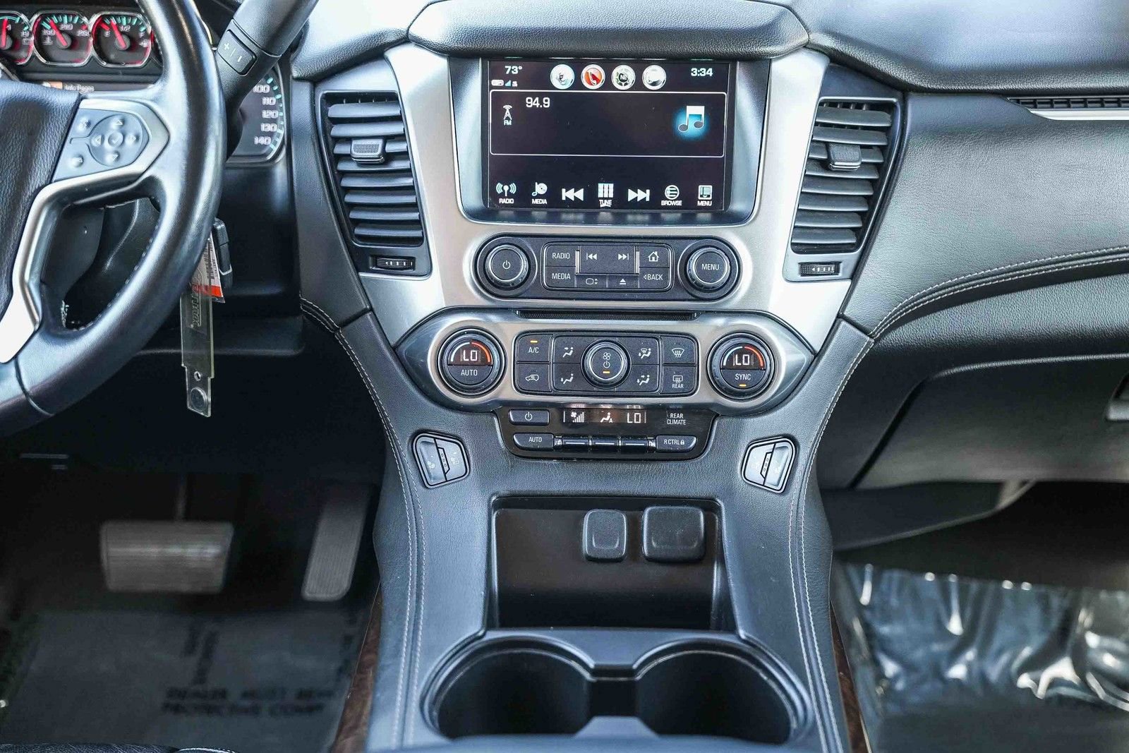 Used 2020 Chevrolet Suburban LT image 13