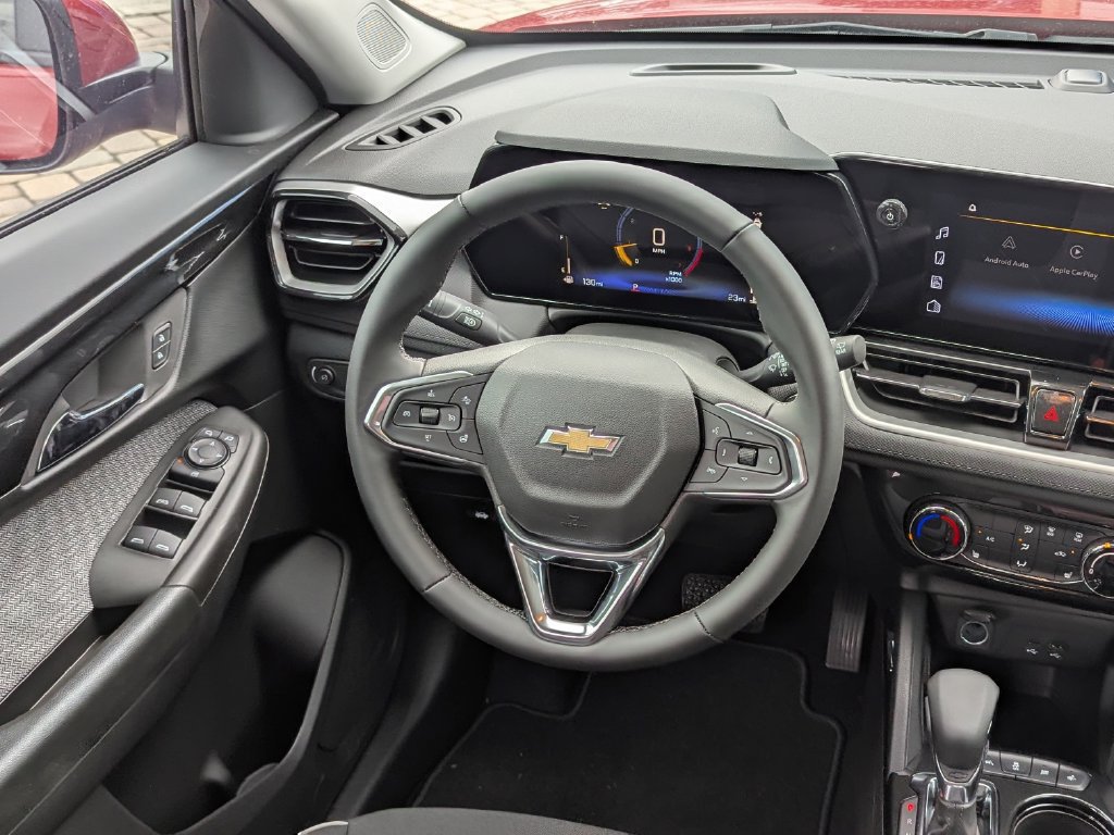 New 2026 Chevrolet TrailBlazer LT w/ LT Cold Weather Package FWD image 12