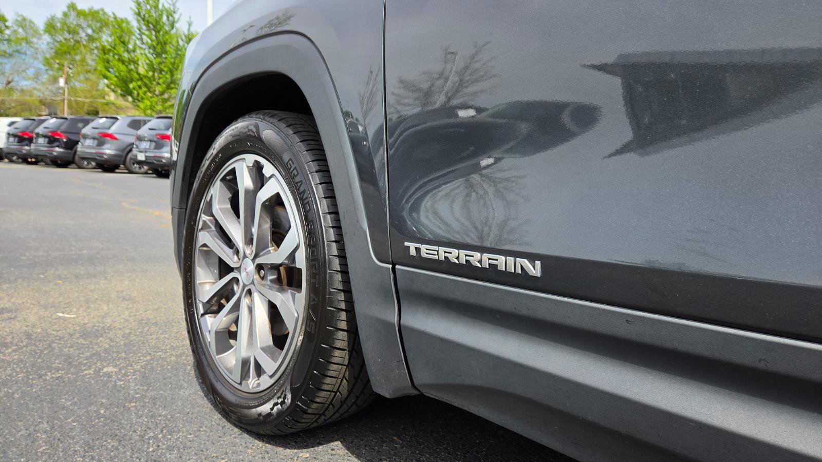 Used 2021 GMC Terrain SLT FWD image 12