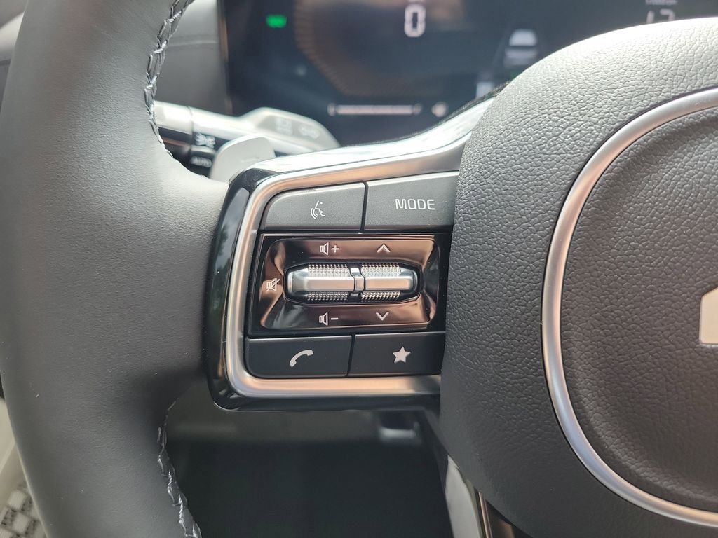 New 2026 Kia Carnival EX FWD image 27