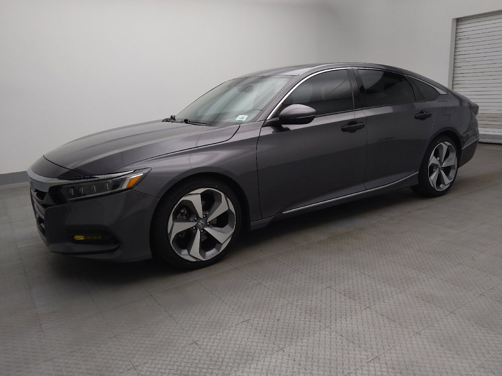Used 2020 Honda Accord Touring image 2