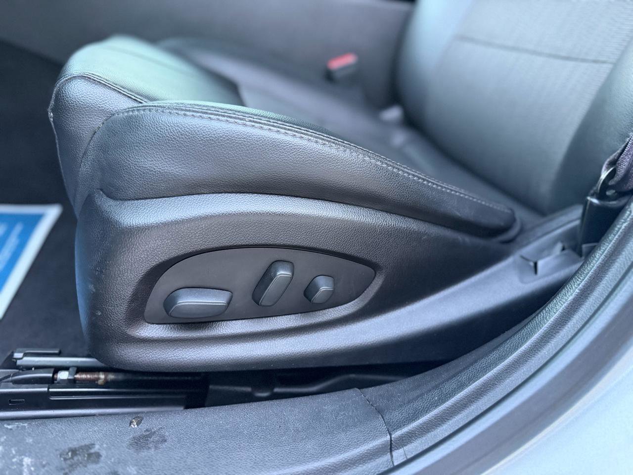 Used 2017 Chevrolet Impala LT image 21