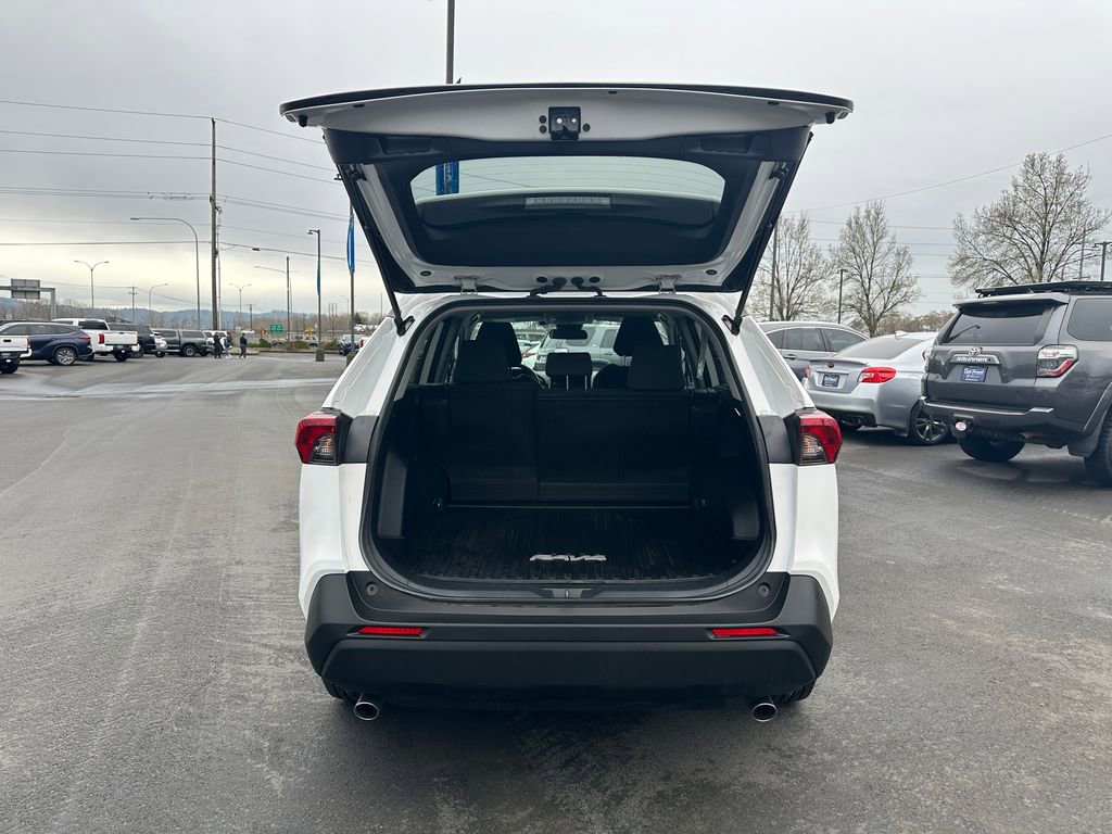 Certified 2024 Toyota RAV4 LE AWD/4WD image 12