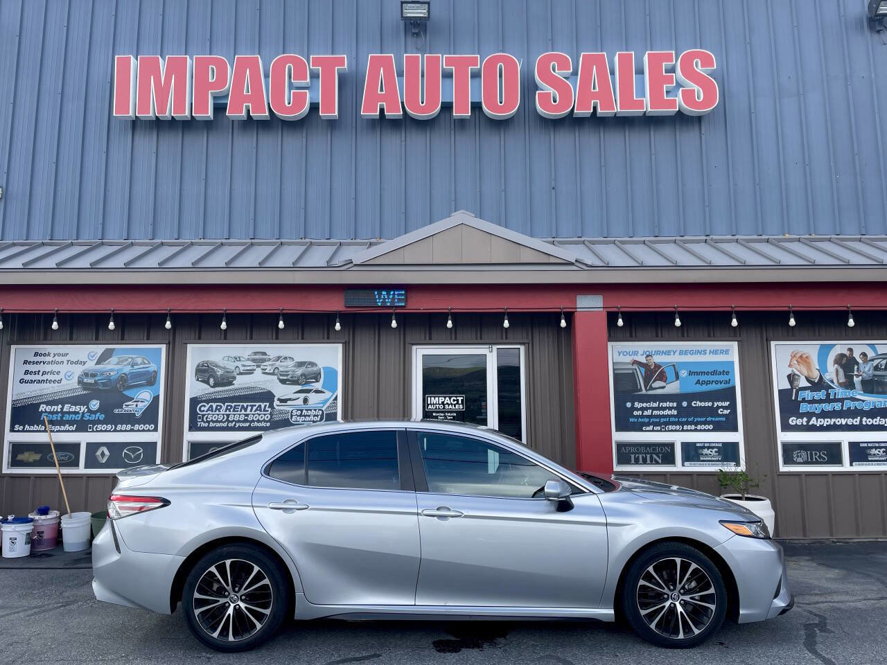 Used 2018 Toyota Camry SE