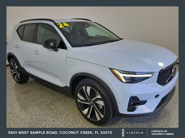 Used 2024 Volvo XC40 B5 Plus