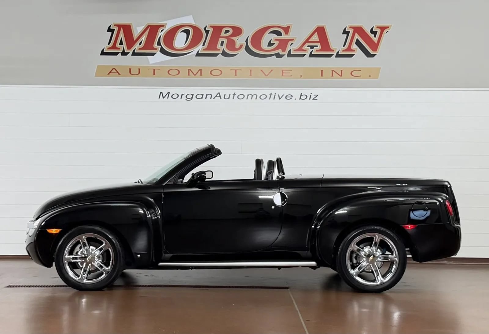 Used 2006 Chevrolet SSR w/ Preferred Equipment Group RWD image 7