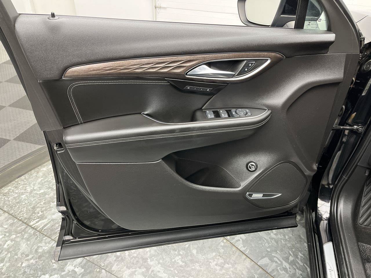 Certified 2023 Buick Envision Avenir AWD/4WD image 7