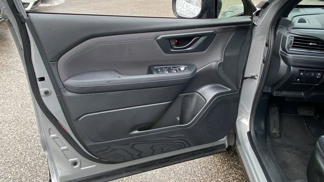 Used 2025 Subaru Forester Premium image 17