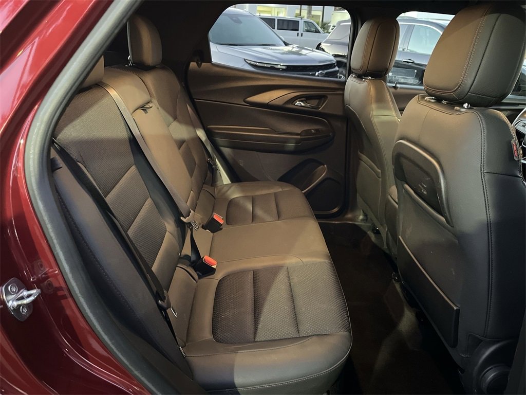 Used 2023 Chevrolet TrailBlazer RS w/ Convenience Package image 25