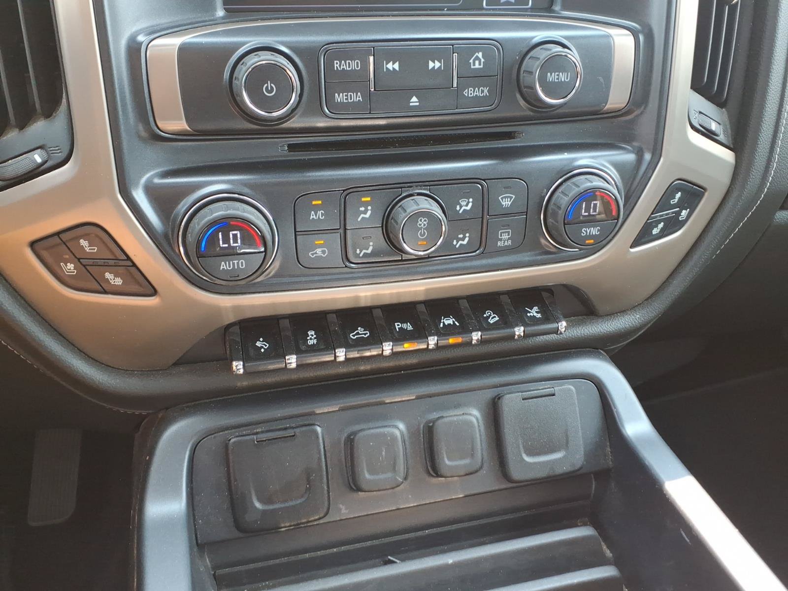 Used 2017 GMC Sierra 1500 Denali w/ Denali Ultimate Package AWD/4WD image 16