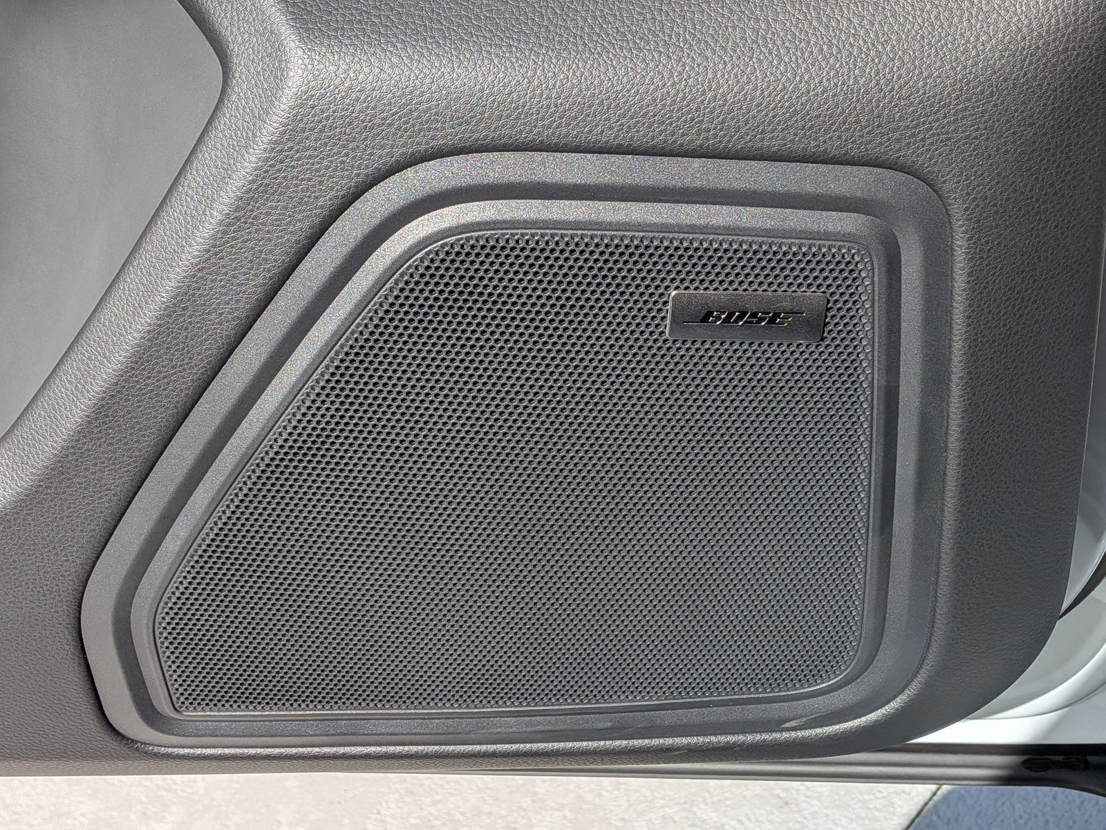 New 2026 Porsche Macan image 14