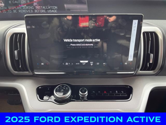 New 2025 Ford Expedition Active image 11