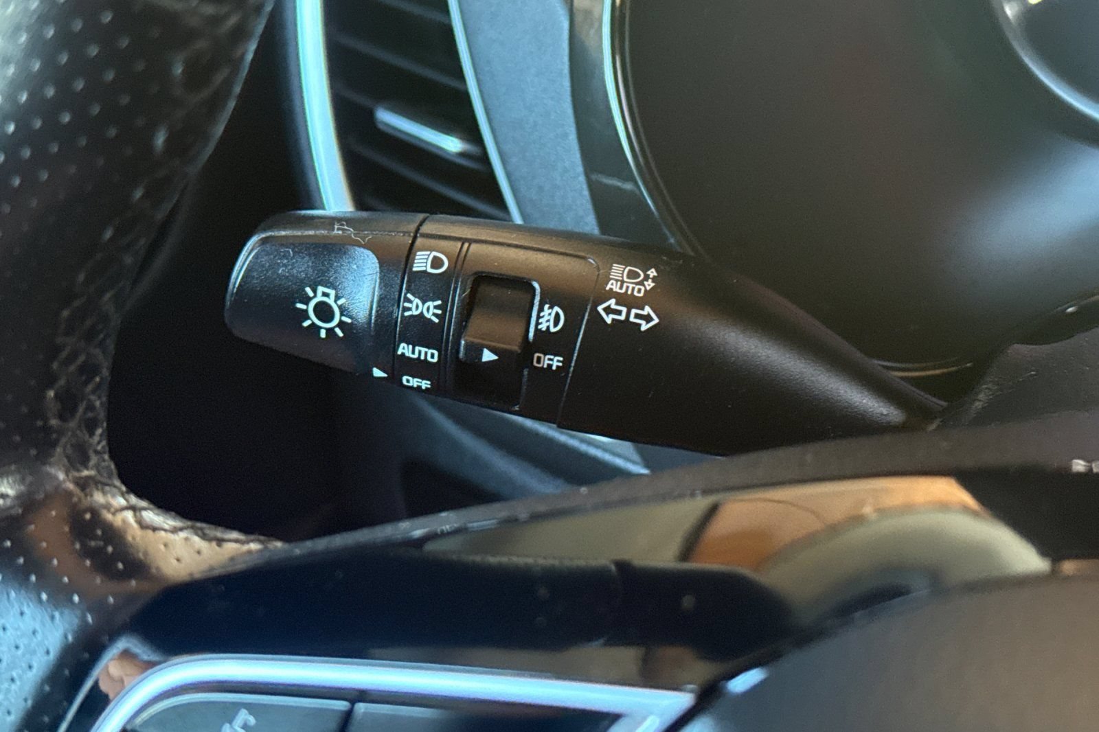 Used 2022 Kia Seltos SX w/ Sunroof Package AWD/4WD image 34
